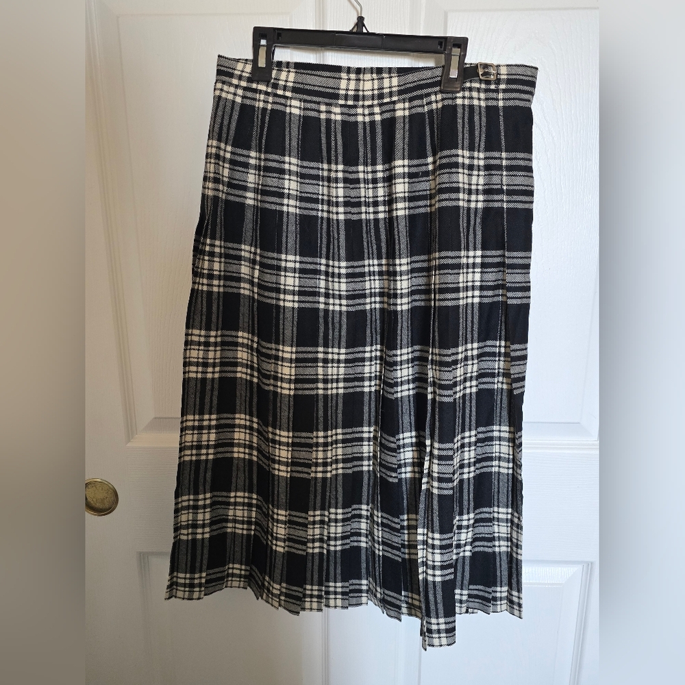 Vintage Black and White Cream Tartan Kilt Kilted Skirt Wool Leather Buckles - Picture 4 of 12